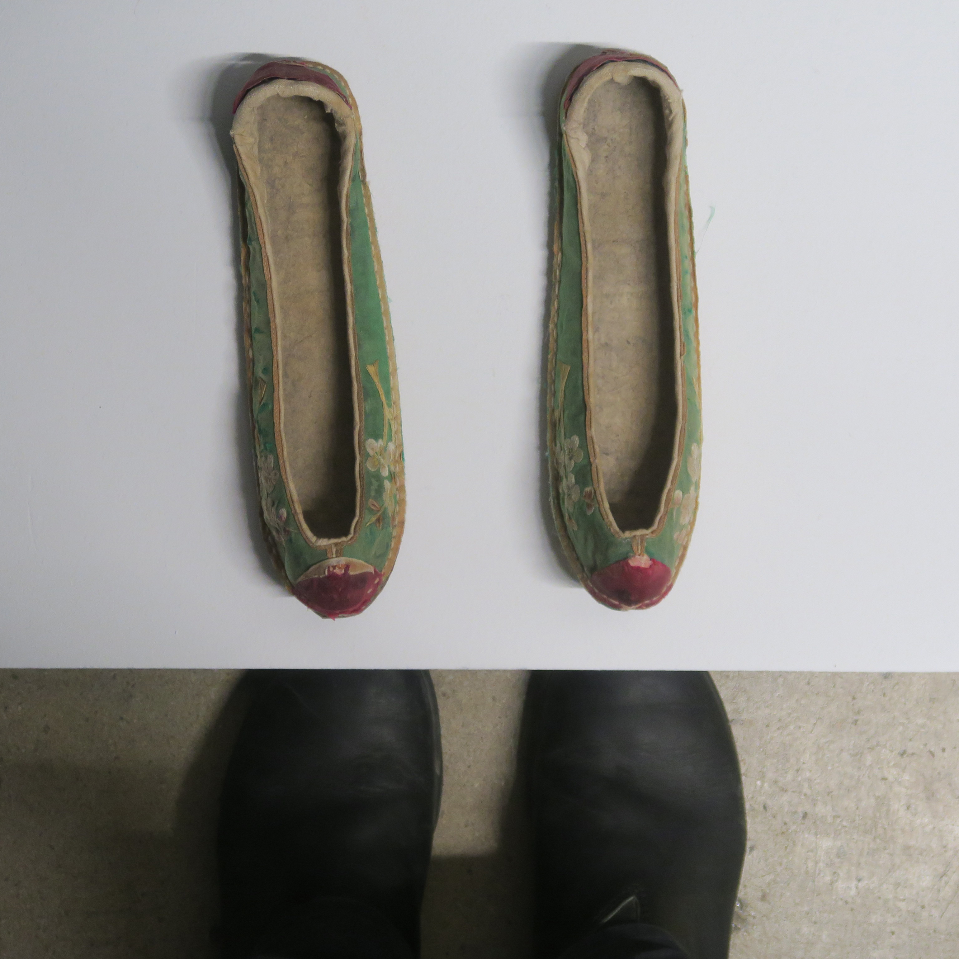 2020-01-mtrl-dazibao-komushin